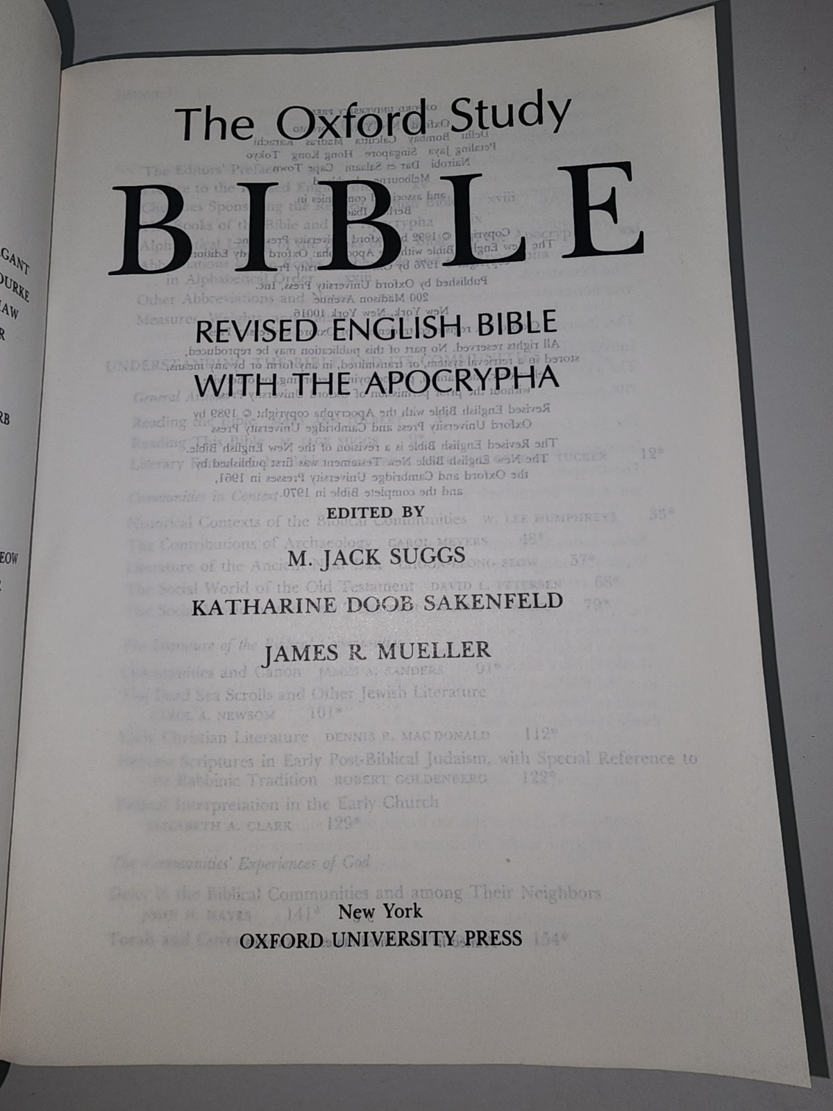 The Oxford Study Bible: Revised English Bible with the Apocrypha – paperback…