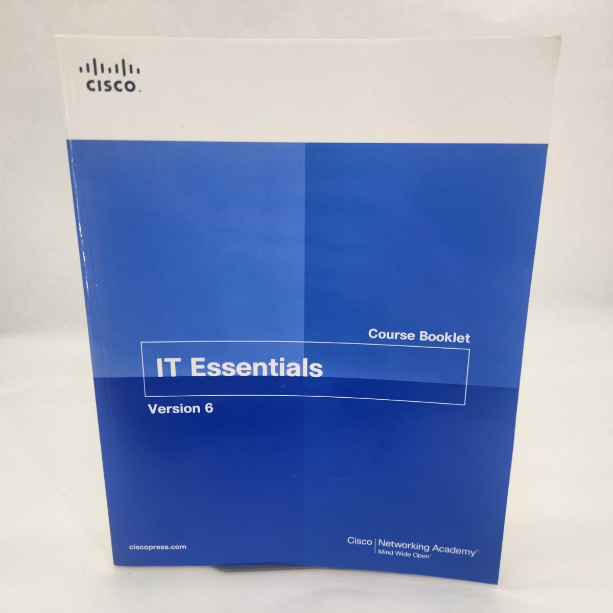 Course Booklets Ser.: IT Essentials Course Booklet, Version 6 by Cisco PB