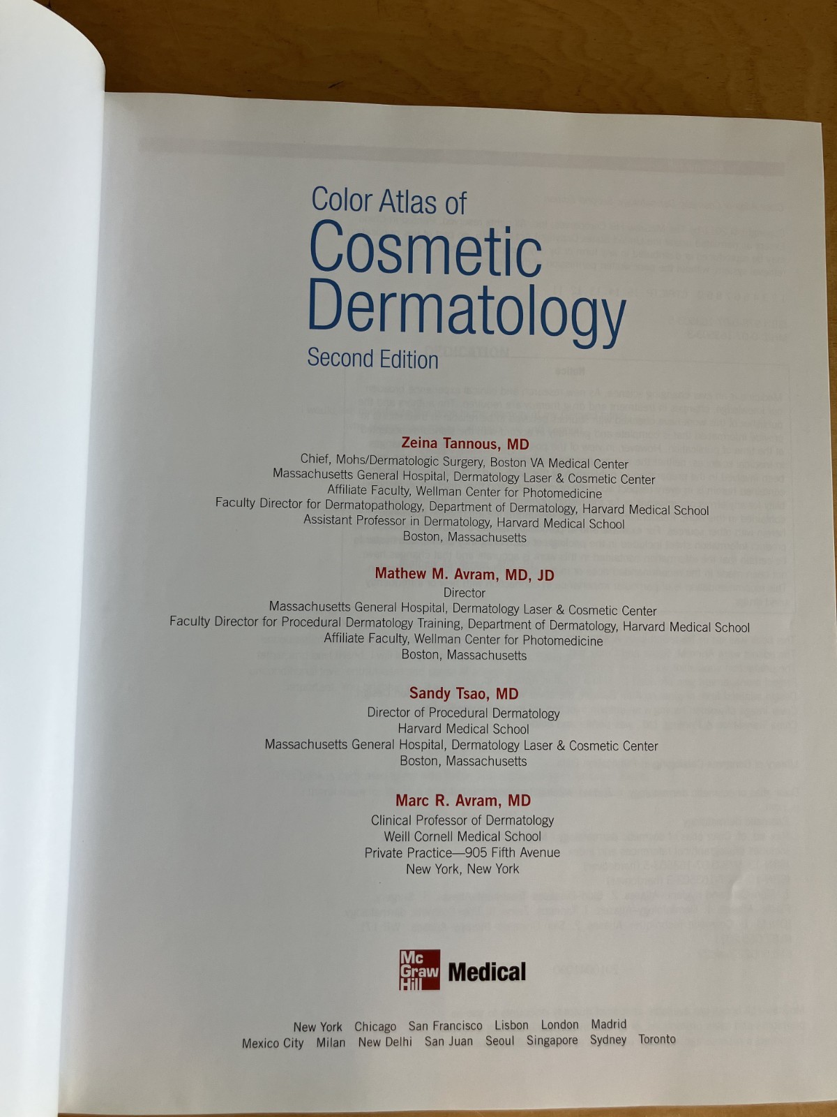 Color Atlas of Cosmetic Dermatology Second Ed. 2011 Tannous, Zeina & Avram, Matt