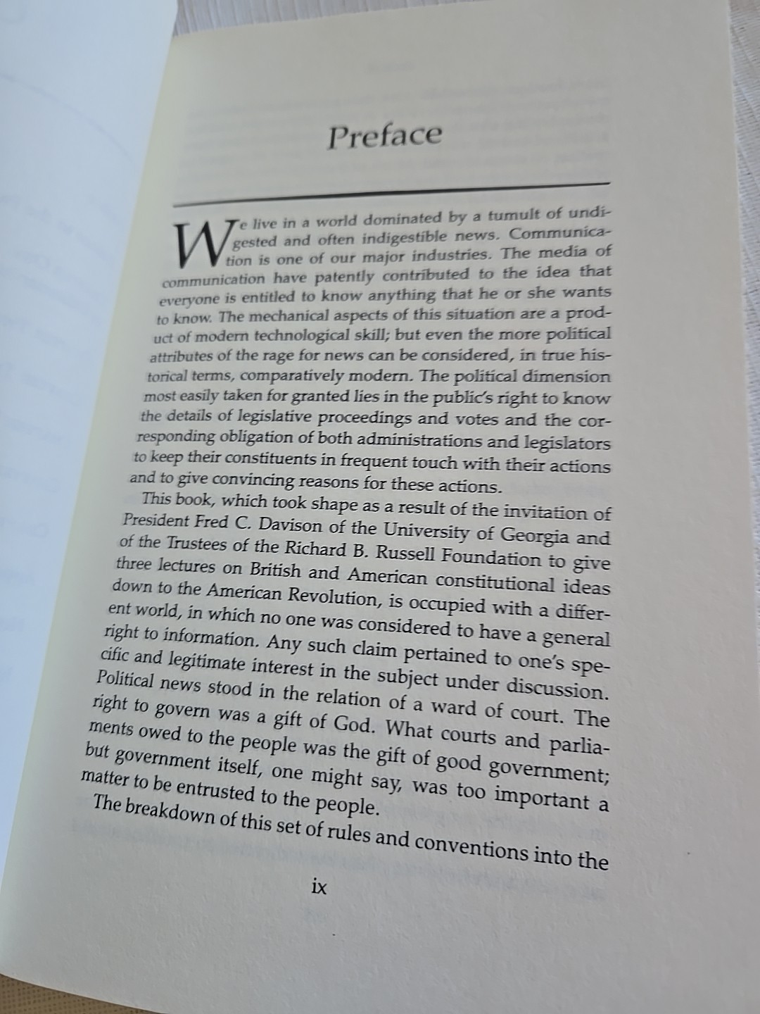 The Gift of Government Political Responsibility J R Pole Trade Paperback 1985