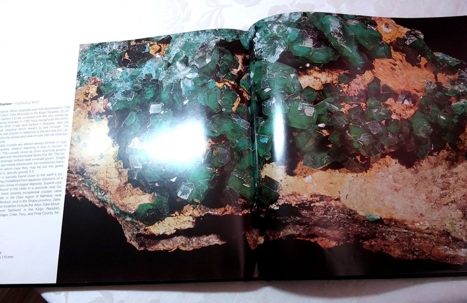 Rock identification book The Magic of Minerals 110 photos color large 196 pgs hb