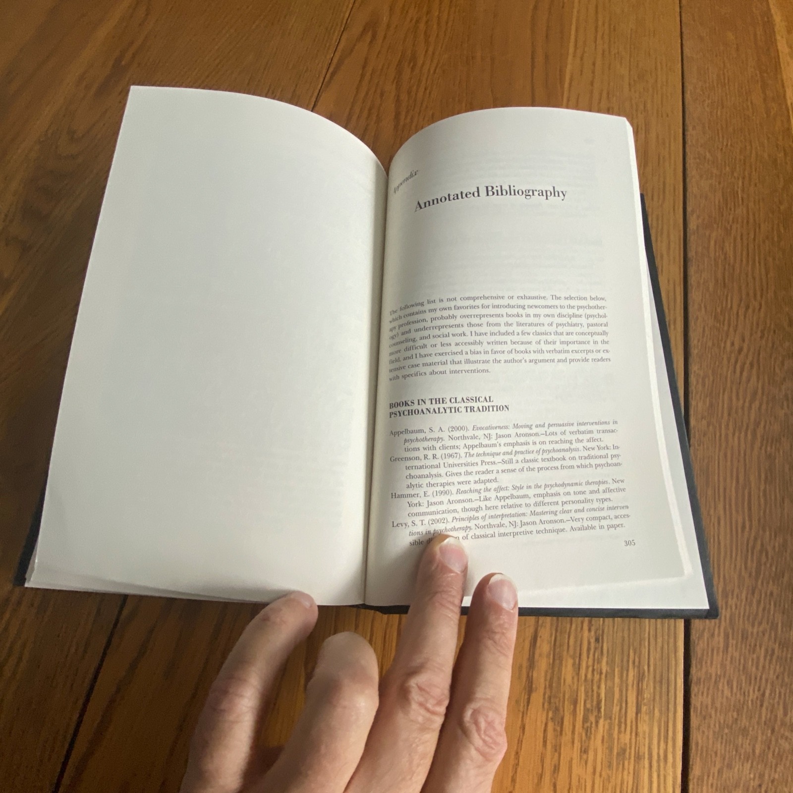 Psychoanalytic Psychotherapy: A Practitioner’s Guide by Nancy McWilliams HC