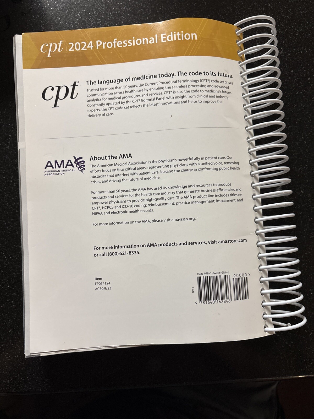CPT Professional 2024 by American Medical Association (2023, Trade Paperback)