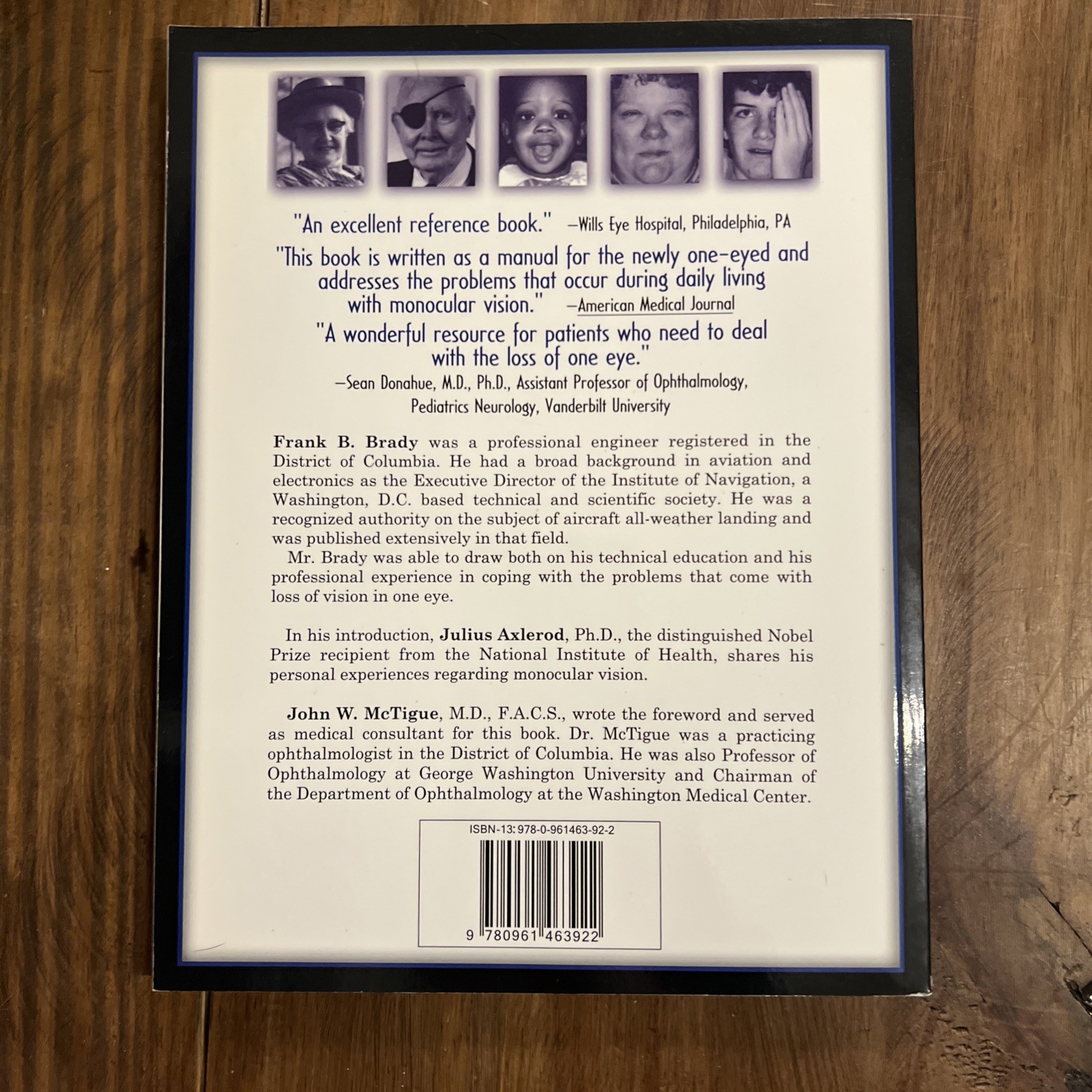 A Singular View: The Art of Seeing With One Eye by Brady, Frank B.