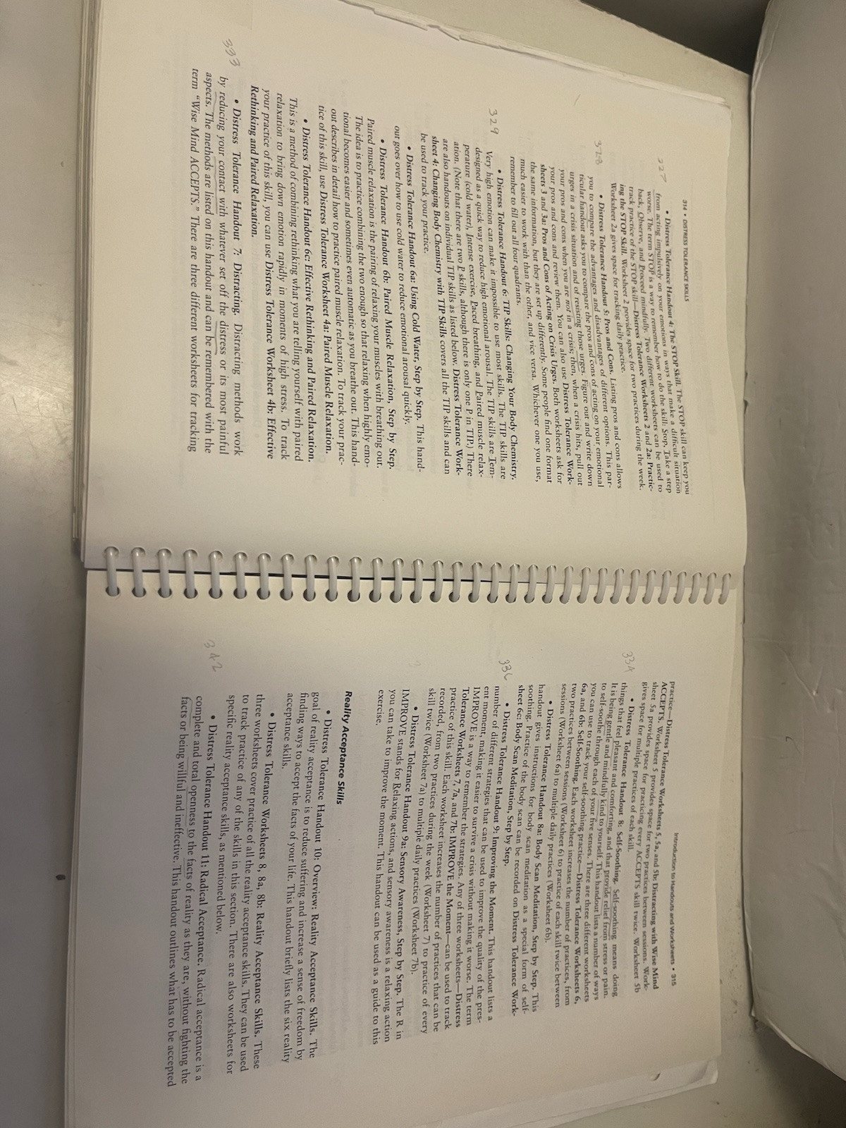 DBT Skills Training Handouts and Worksheets 2014 Spiral Bound Paperback