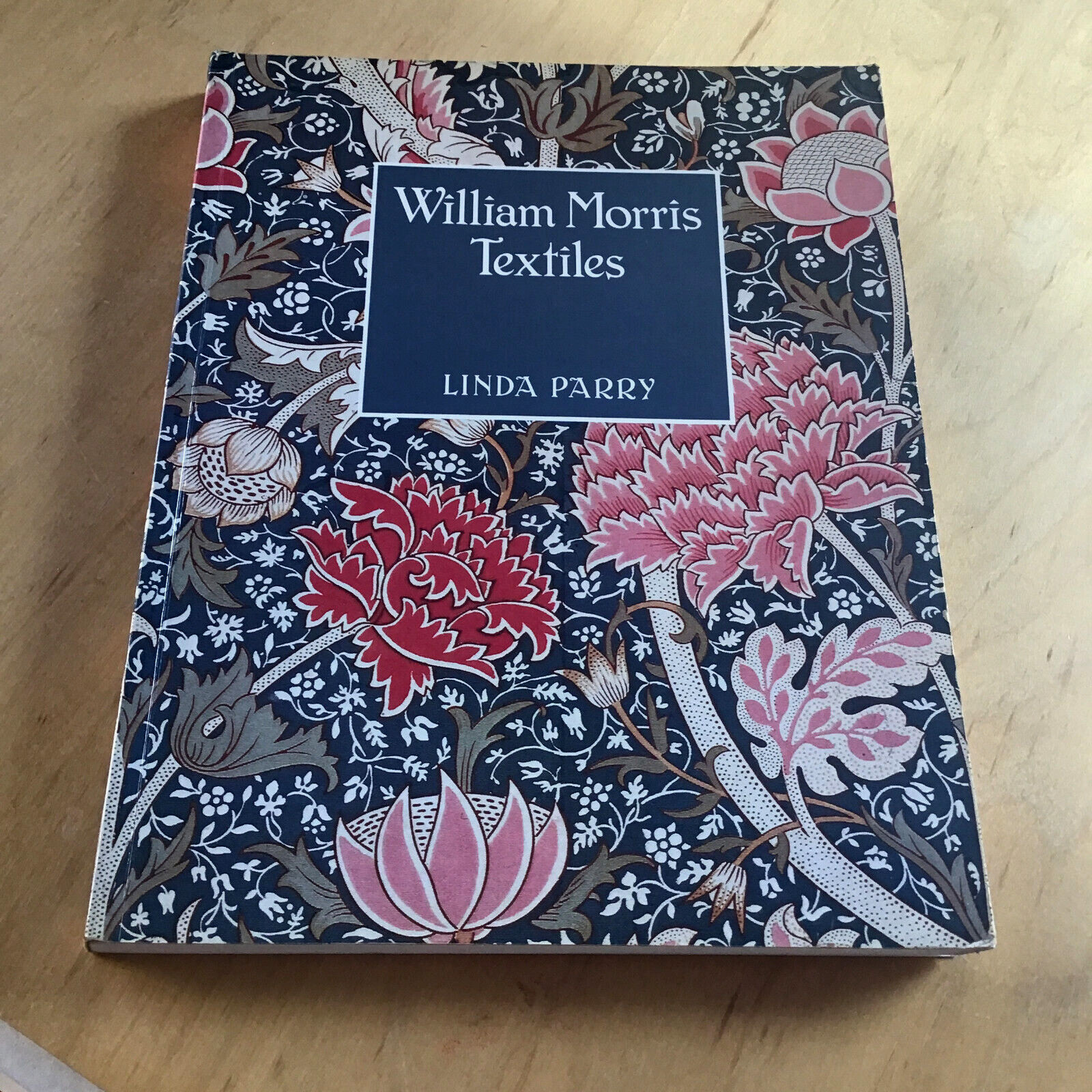 William Morris Textiles by Parry, Linda Paperback Book The Fast Free Shipping