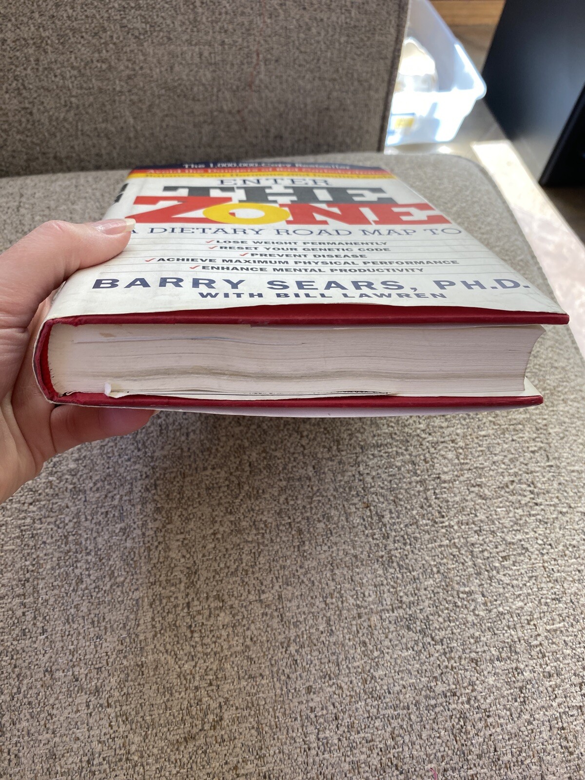 Enter The Zone: A Dietary Road map , Barry Sears. Hardcover with a dust jacket
