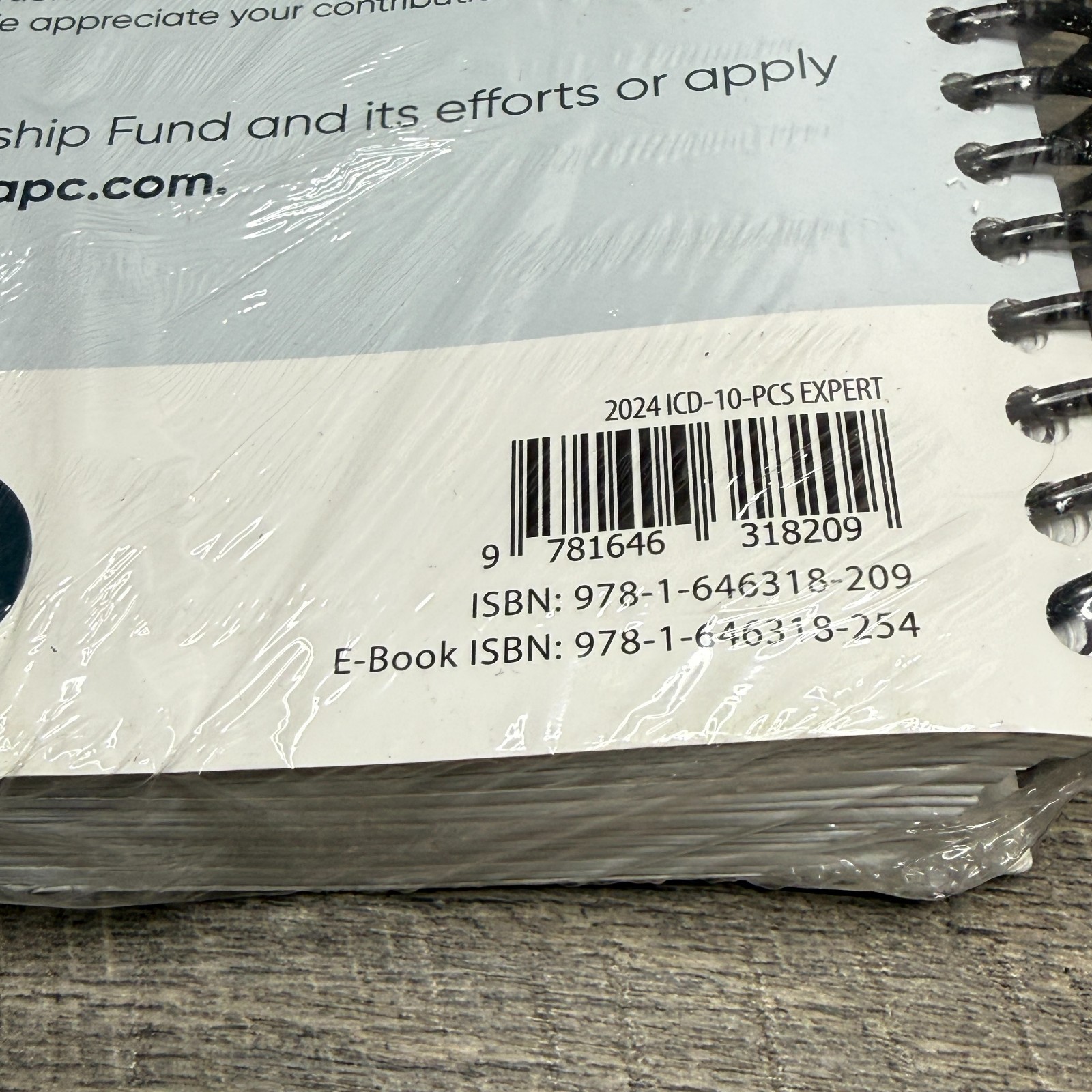 ICD-10-PCS 2024 Expert: The Complete Official Code Book (AAPC) Spiral Bound NEW