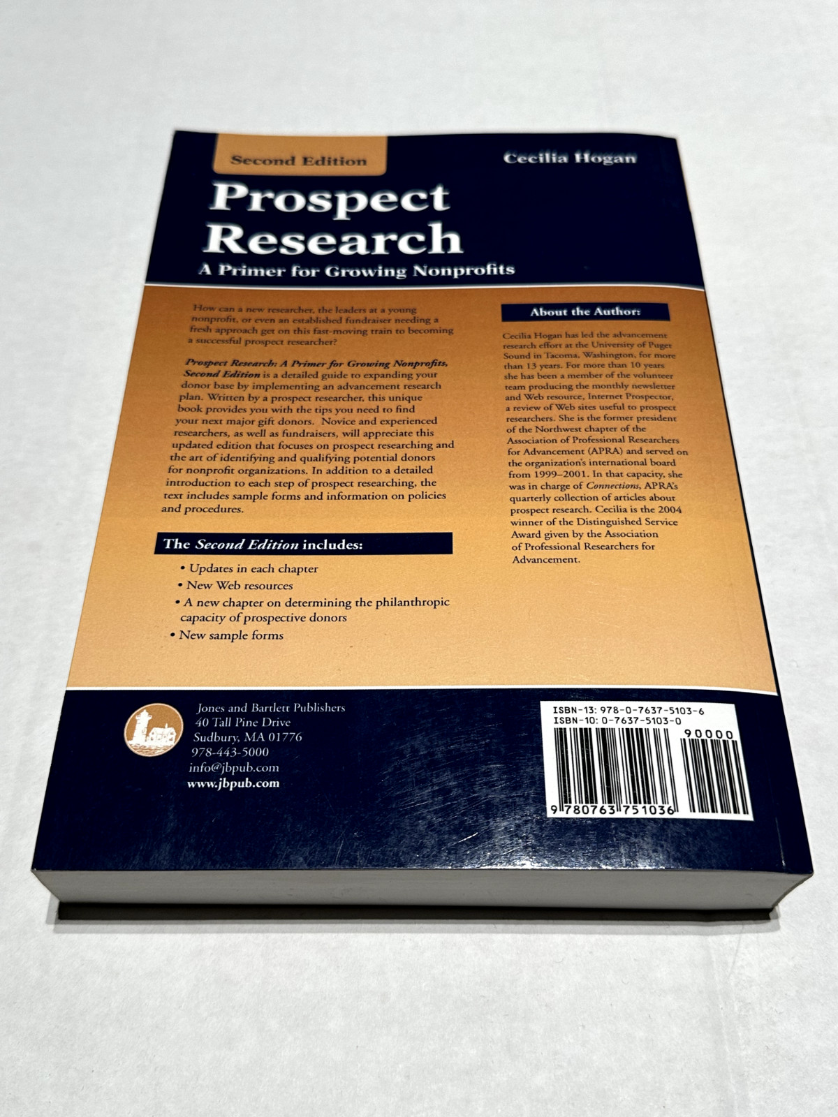 Prospect Research: a Primer for Growing Nonprofits by Cecilia Hogan (2007, Trade