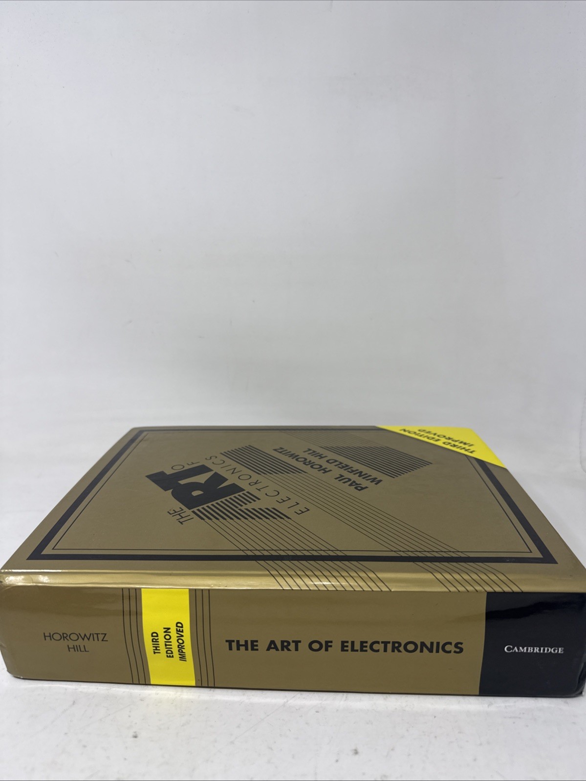 The Art of Electronics 3rd Edition Improved *Text Like New W/ Back Cover Crease