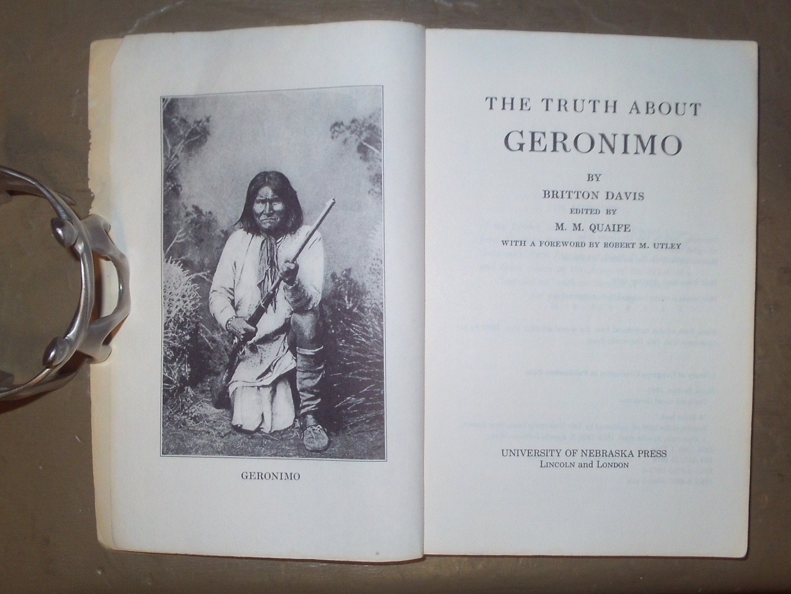 THE TRUTH ABOUT GERONIMO DAVIS 1ST TRADE PAPERBACK EDITION USED G 1976