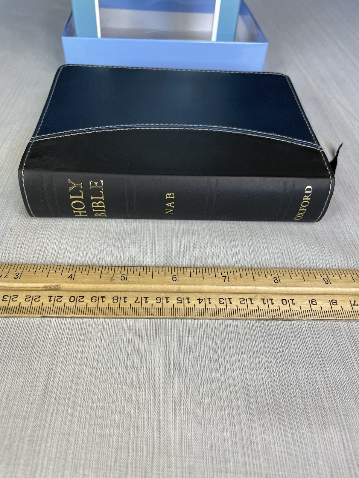 New American Bible Compact Edition Leatherette Black/Blue Oxford – **Very Good**
