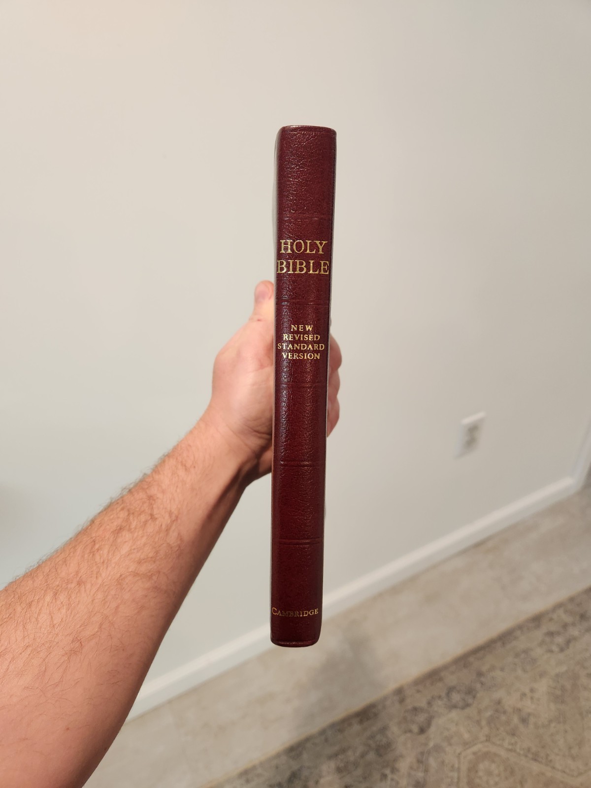 Holy Bible NRSV Minster Text Edition Dark Red Bonded Leather Burgundy Cambridge