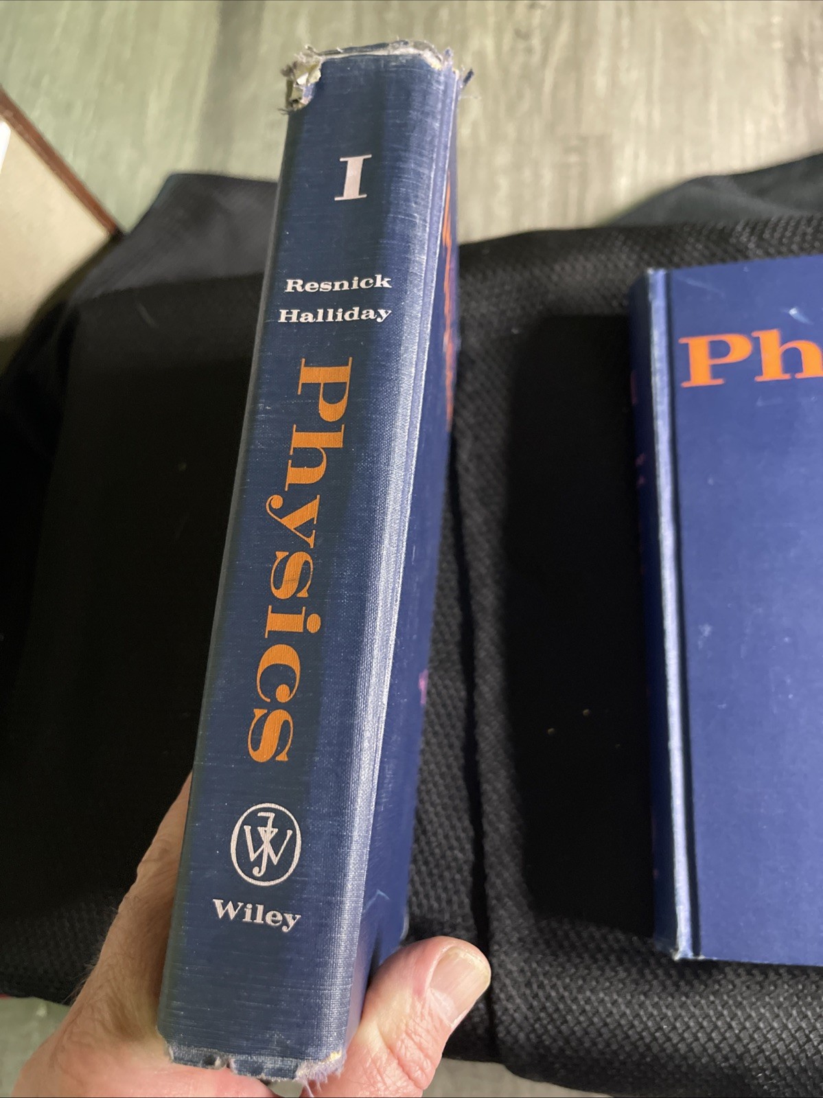 Physics I and II Resnick and Halliday Published by John Wiley & Sons Vintage HB