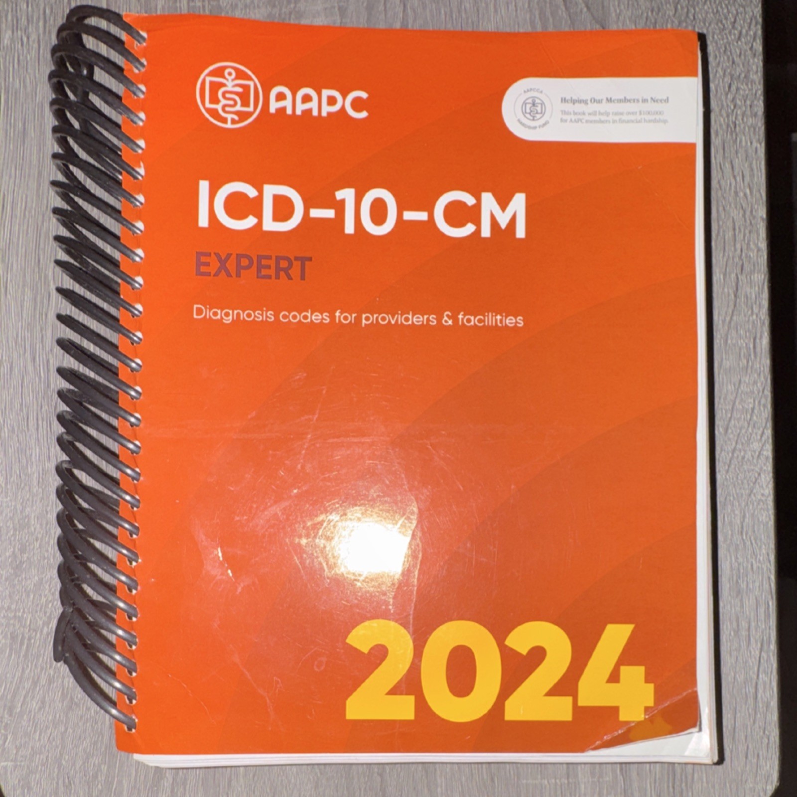 AAPC ICD-10-CM Expert 2024 Spiral Bound Diagnosis Codes Medical Textbook