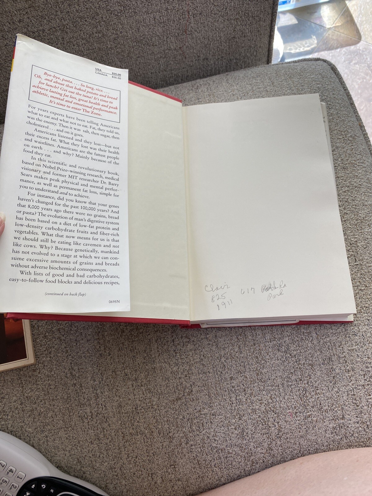 Enter The Zone: A Dietary Road map , Barry Sears. Hardcover with a dust jacket