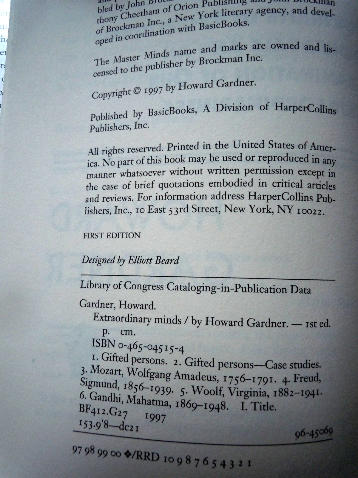 Extraordinary Minds Portraits of Exceptional Individuals 1st ed /Howard Gardner