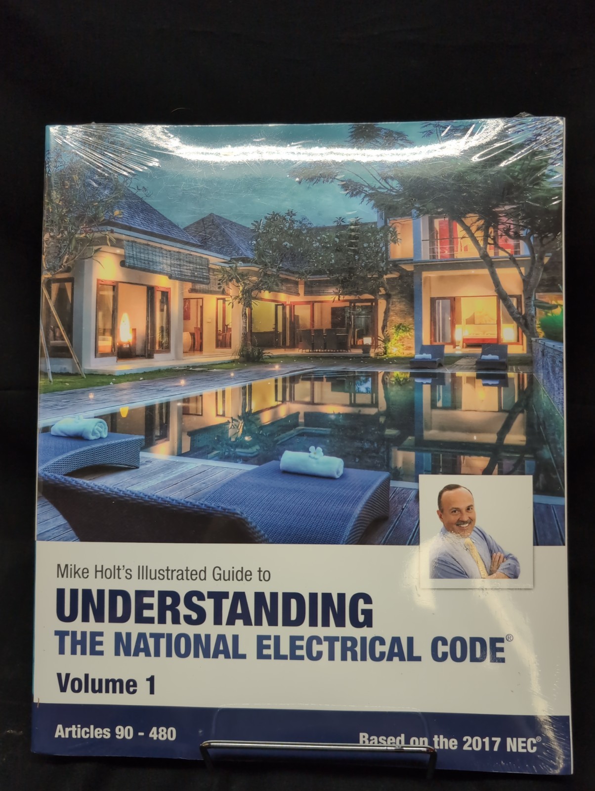 Mike Holt’s Illustrated Guide to Understanding the National Electrical Code,…