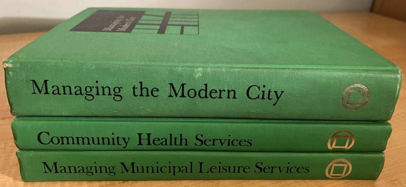 ICMA Municipal Management Series Hardcover Gold Lettering Starter Set 3/15