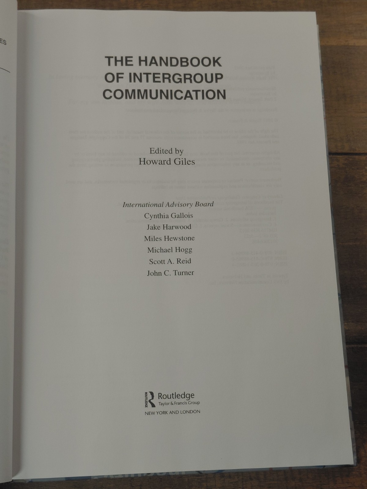 EX-LIBRARY The Handbook of Intergroup Communication (ICA Handbook Series)