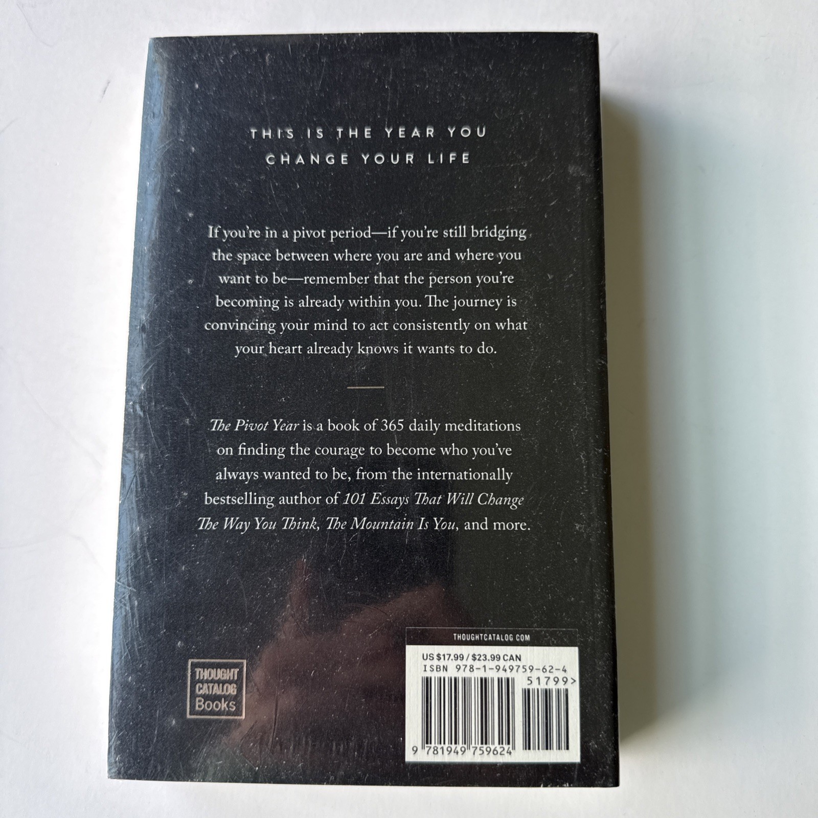 NEW The Pivot Year Book 365 Days Become The Person You Truly Want Brianna Wiest