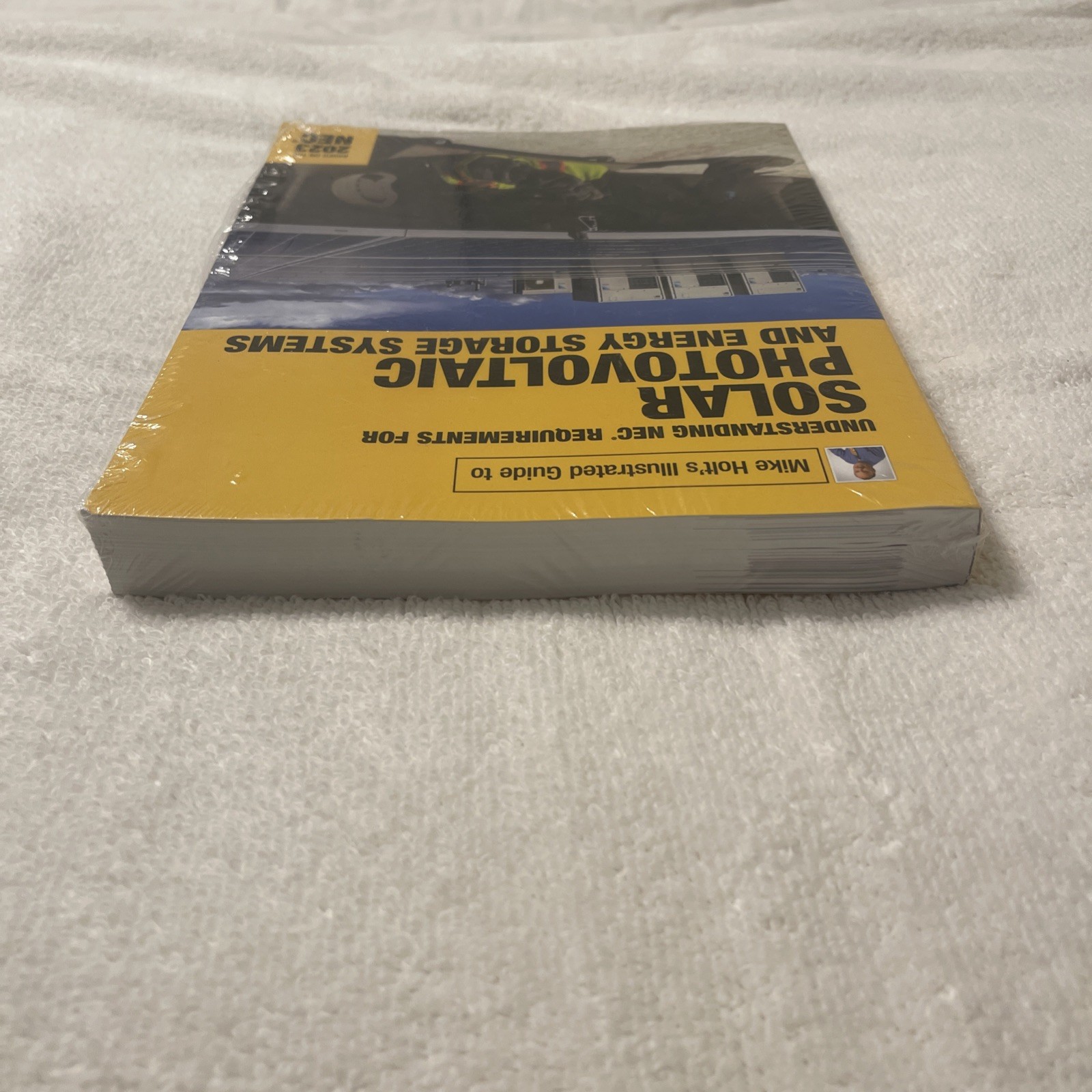 Mike Holt’s 2023 NEC Requirements for Solar Photovoltaic Systems Textbook Sealed