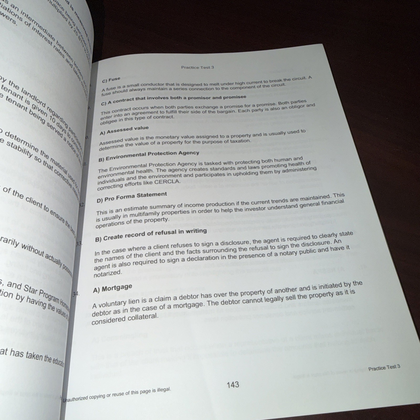 4 Practice Tests for the California Real Estate Exam : 600 Practice Questions