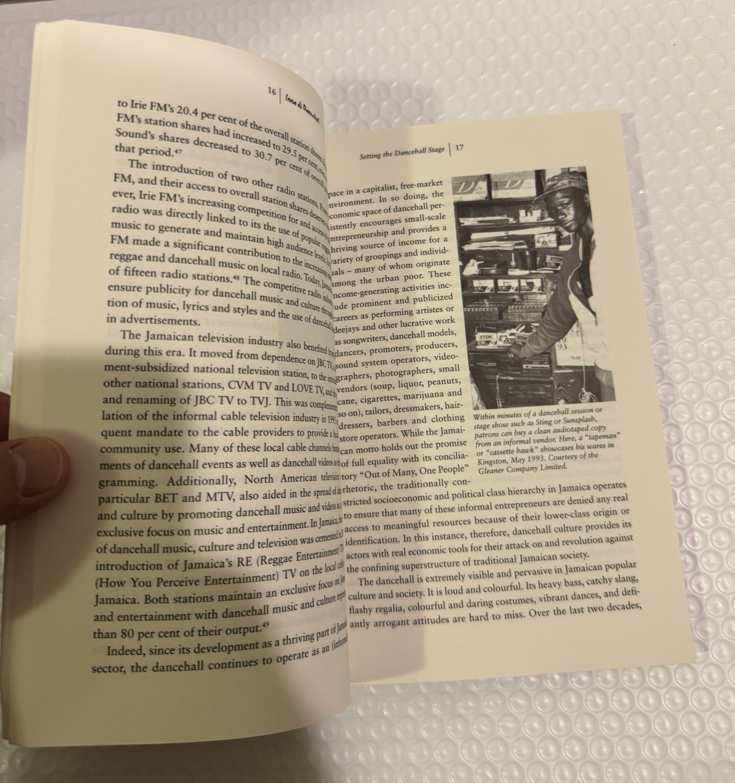 Inna Di Dancehall: Popular Culture And the Politics of Identity in Jamaica , ..