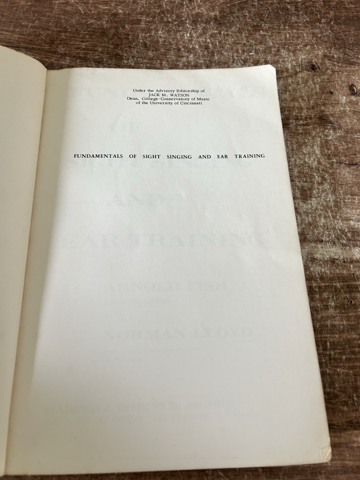 Fundamentals of Sight Singing and Ear – Paperback, by Fish Arnold – Good