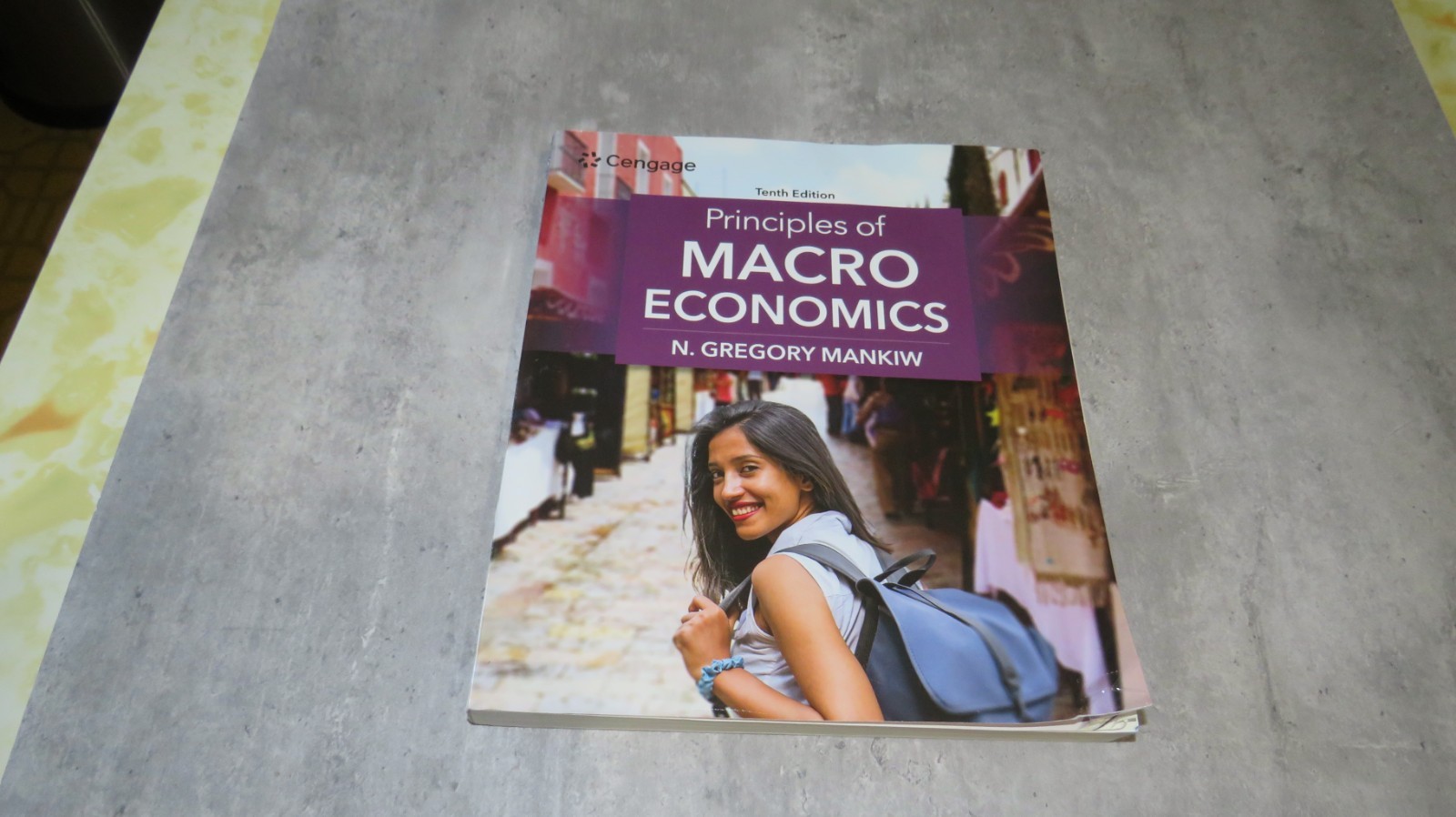 Principles of Macroeconomics – Paperback, by Mankiw N.