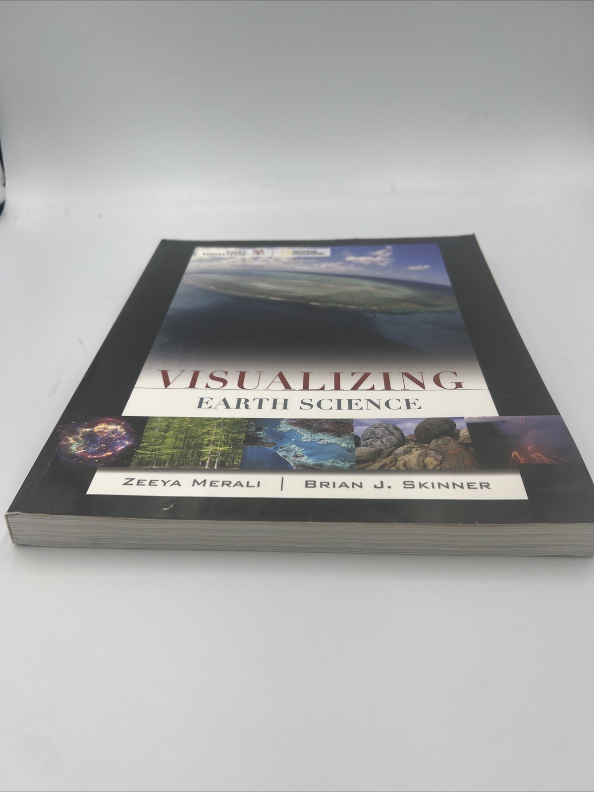 Visualizing Ser.: Visualizing Earth Science by Brian J. Skinner and Zeeya Merali