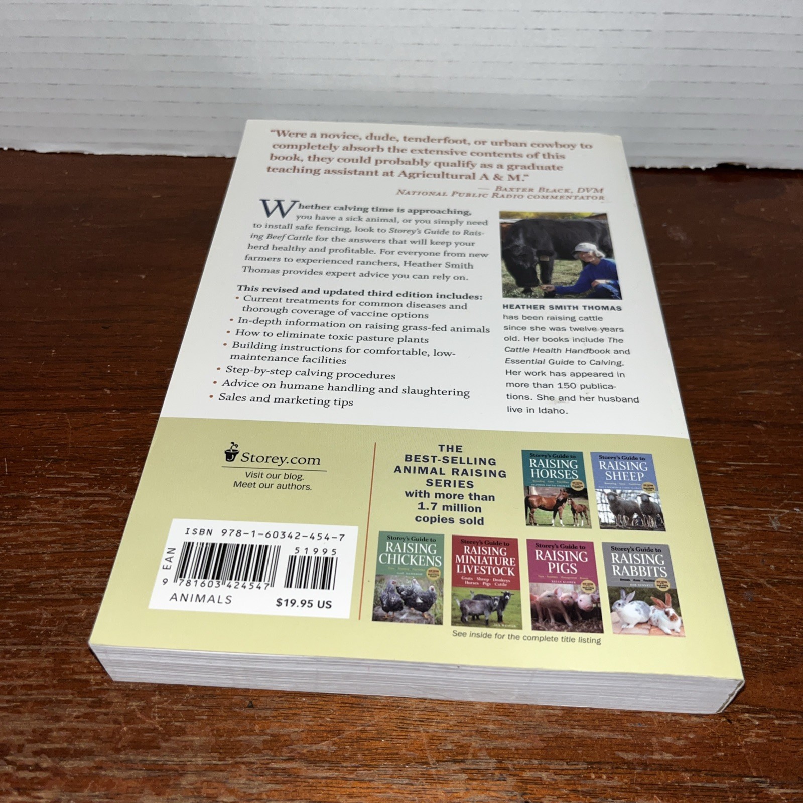 Storey’s Guide to Raising Beef Cattle – Heather Smith Thomas – Shelf Wear #2