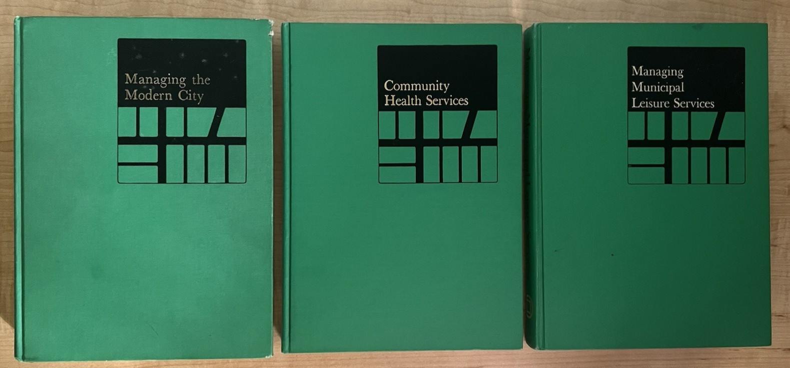 ICMA Municipal Management Series Hardcover Gold Lettering Starter Set 3/15