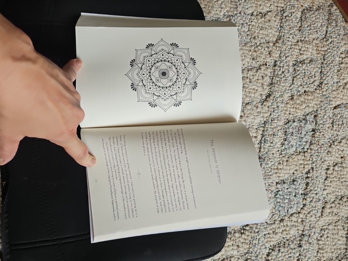Practice : Wisdom from the Downward Dog by Flower of Life Press (2019, Trade…