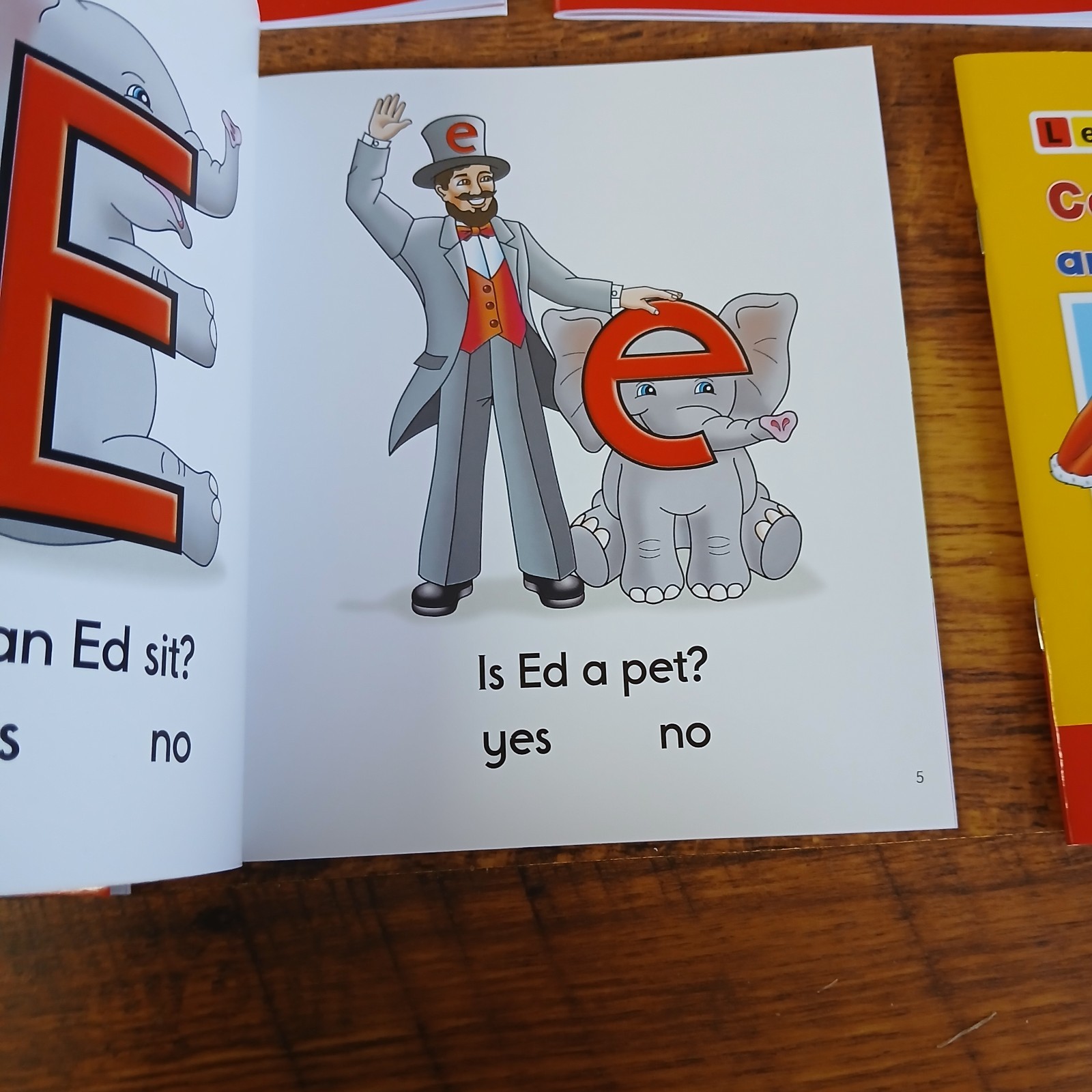 LETTERLAND Phonics Leveled Readers Books Sets 1 – 4 (5 Books Per Set) Elementar