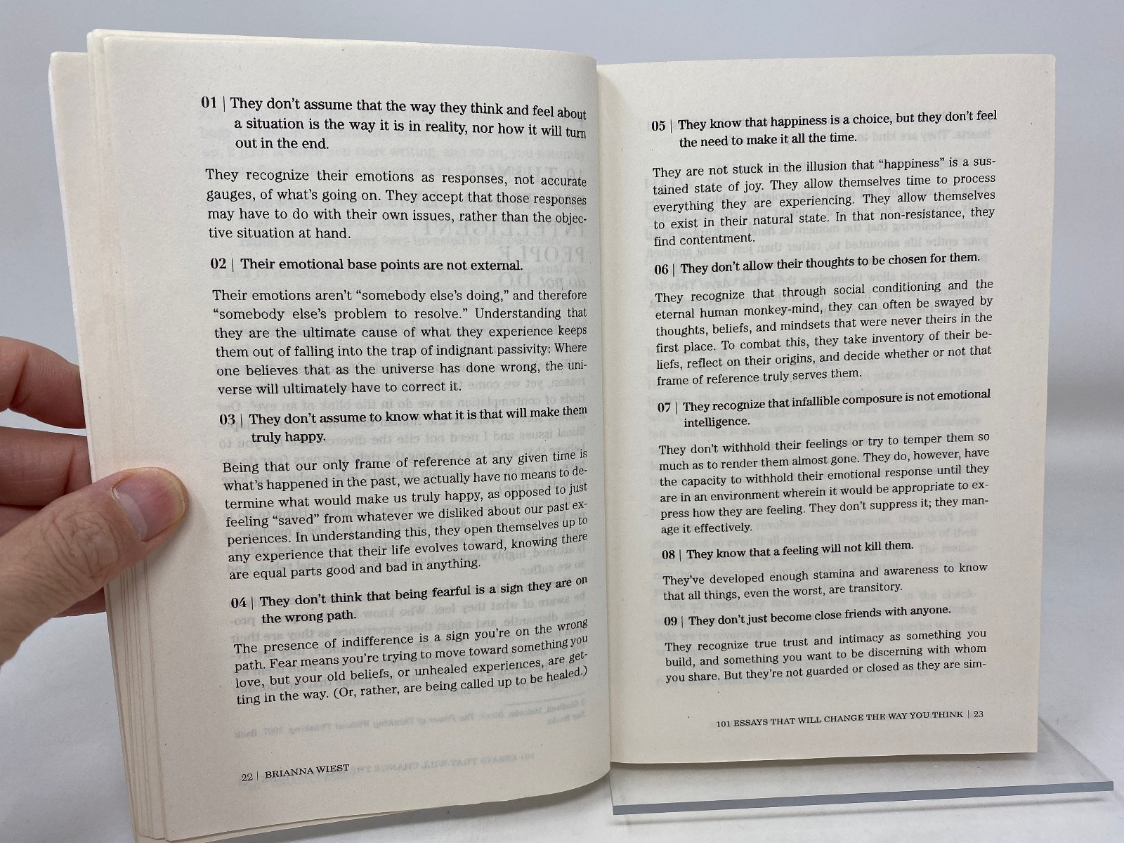 101 Essays That Will Change The Way You Think – ISBN 978-1-945796-06-7