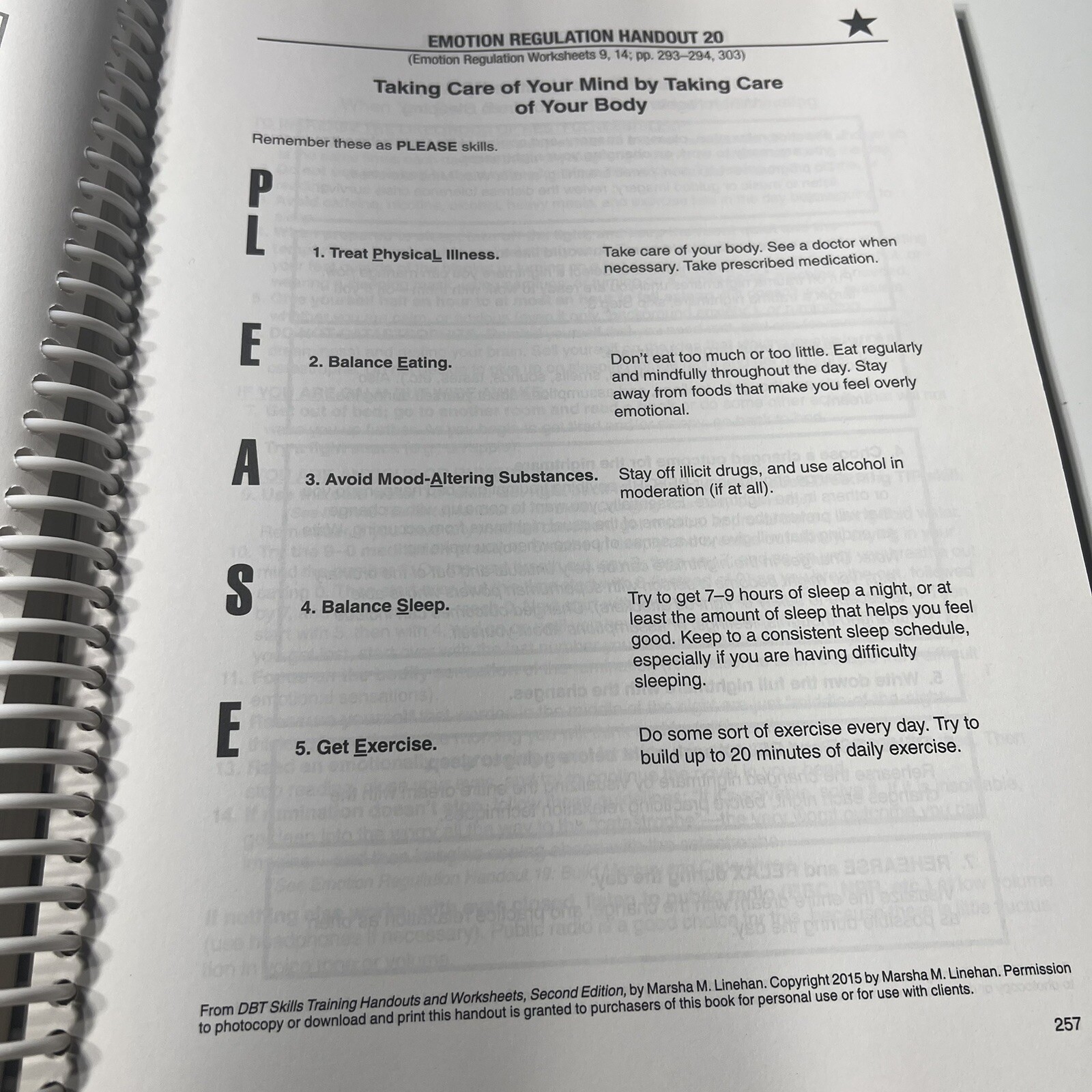 DBT Skills Training Handouts and – Paperback, by Linehan Marsha M. – Good