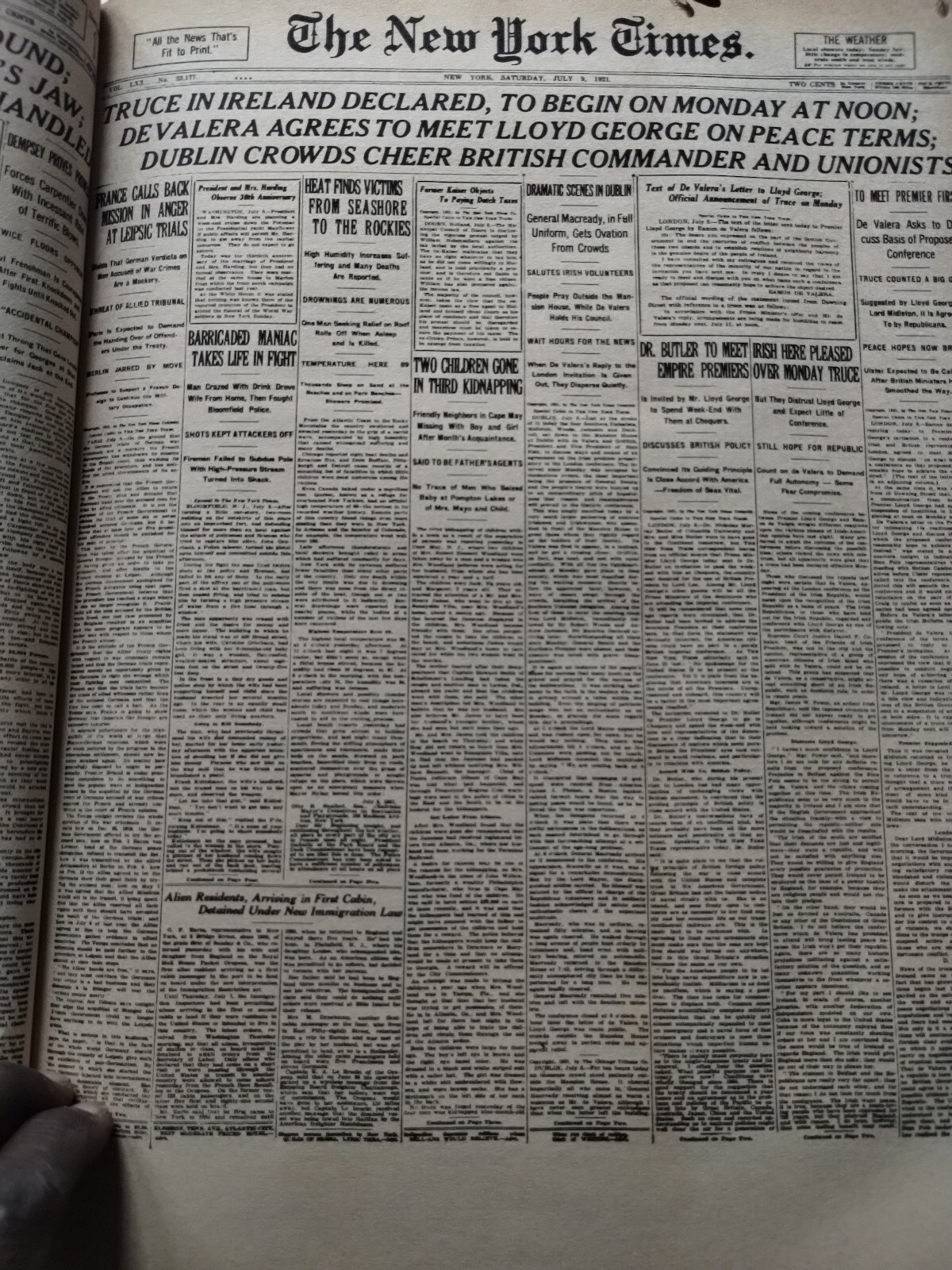 THE NEW YORK TIMES PAGE ONE Major Events 1920-1983 292 pages Hard Back 15.5X11.5