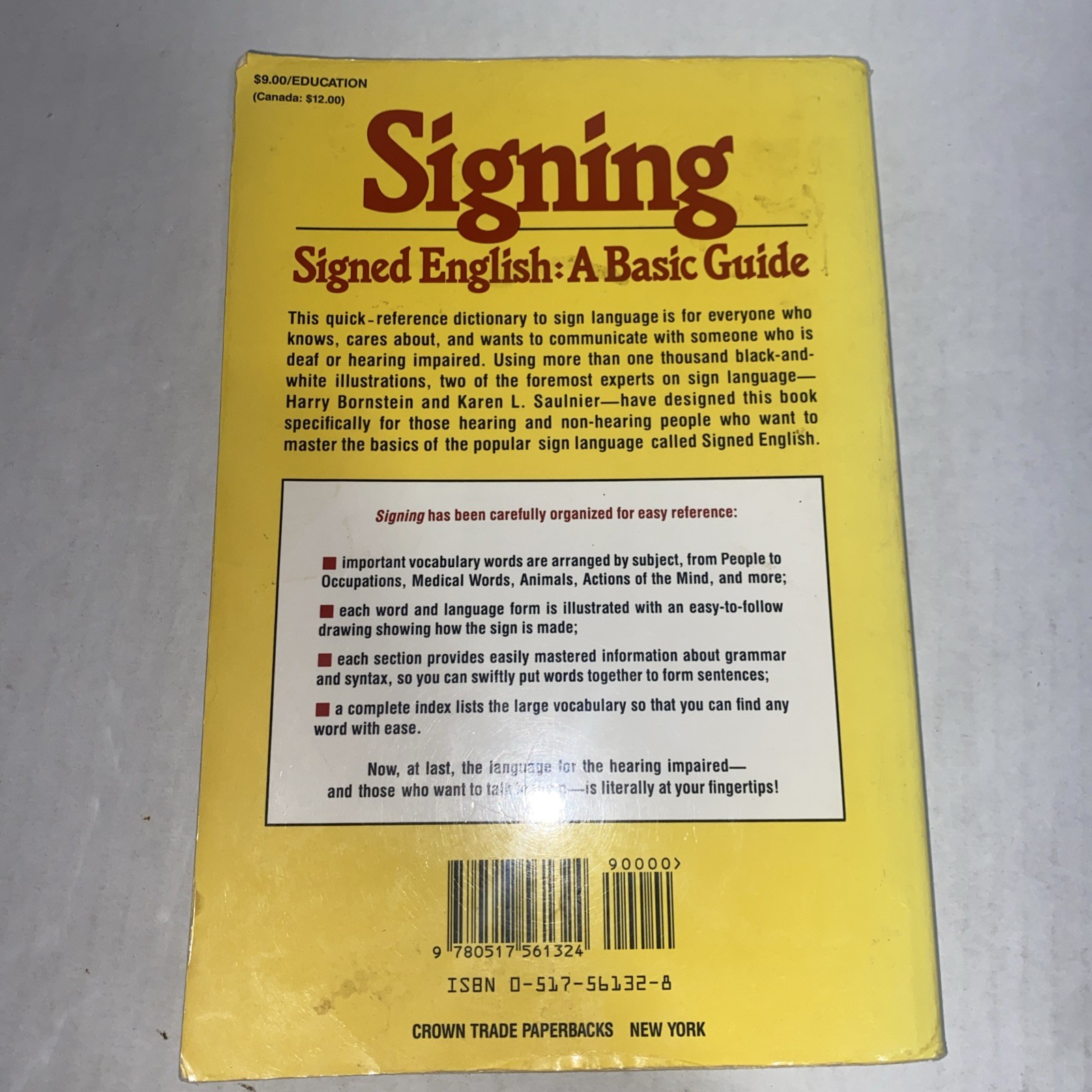 Signing: Signed English: A Basic Guide – Paperback By Bornstein, Harry