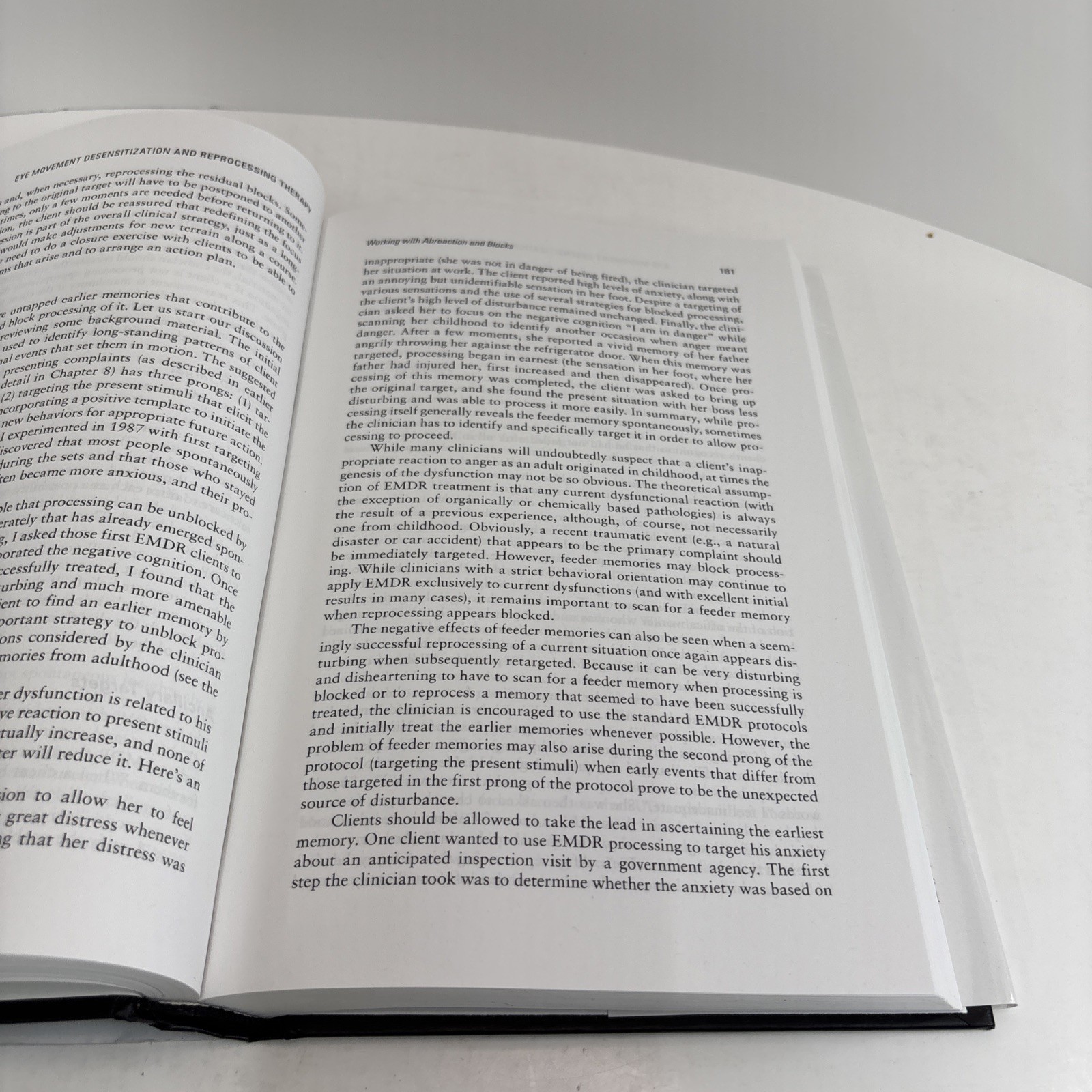 Eye Movement Desensitization and Reprocessing (EMDR) Therapy : Basic Principles,