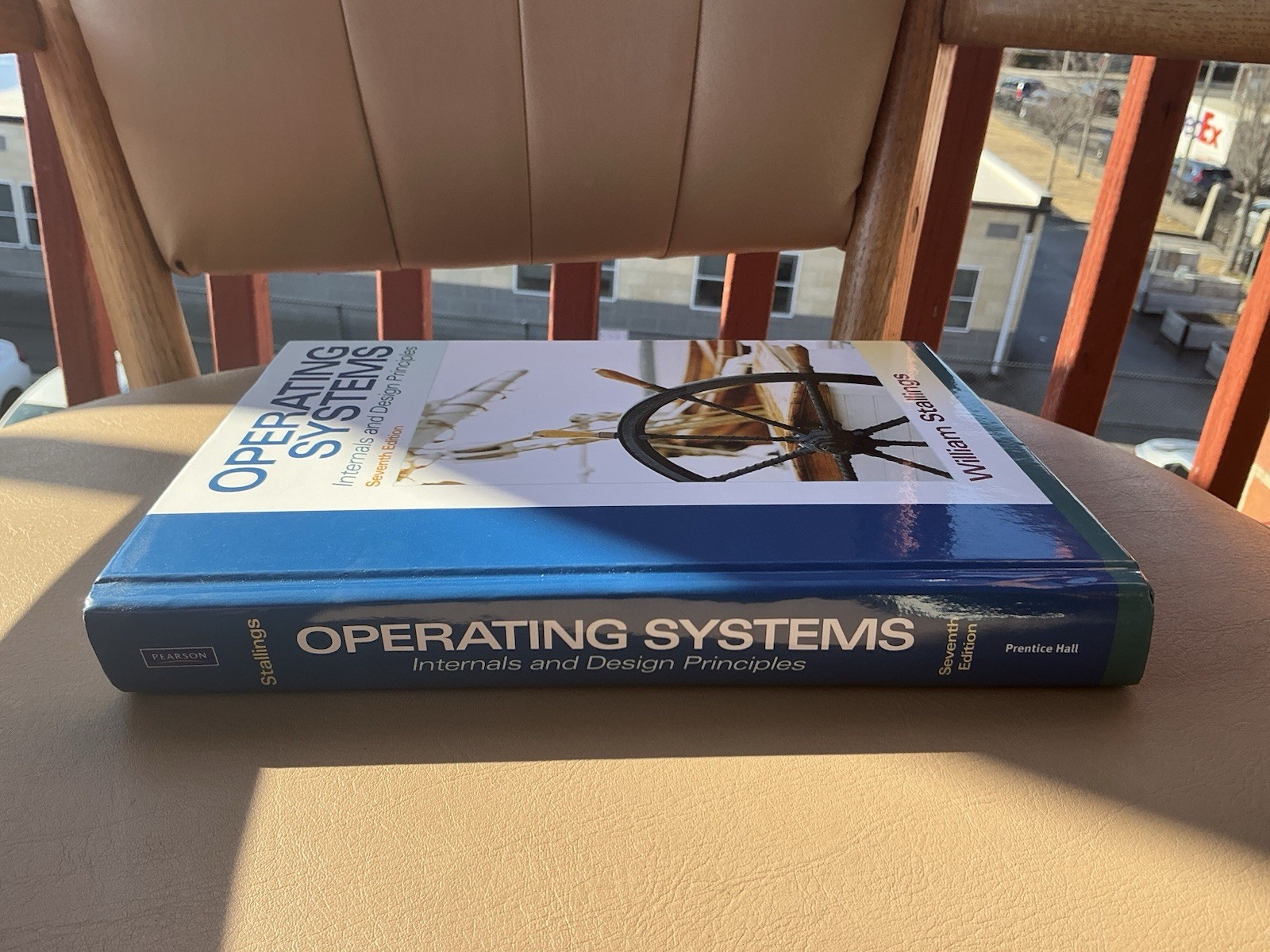 Operating Systems : Internals and Design Principles by William Stallings (2011,