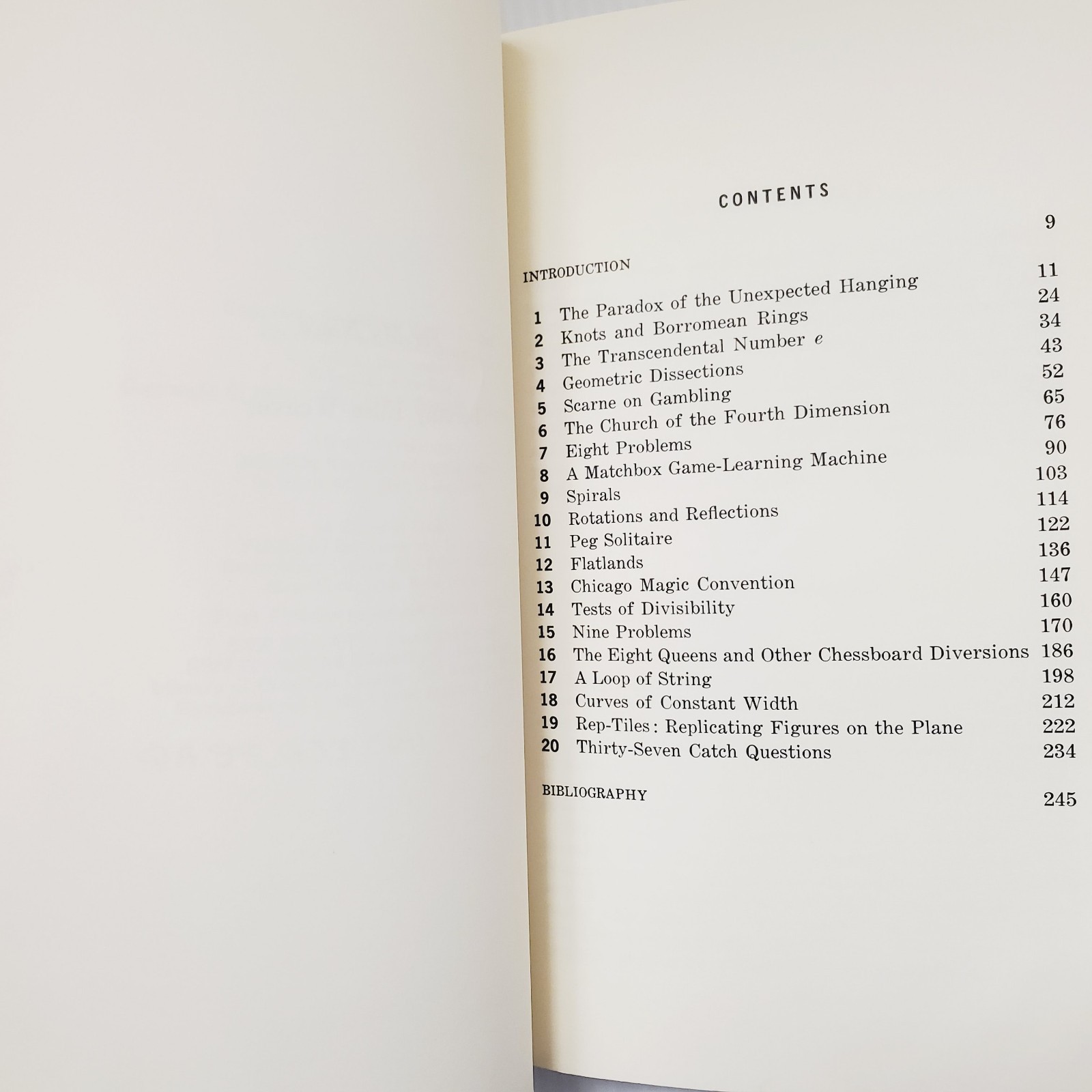 The Unexpected Hanging And Other Mathematical Diversions Book by Martin Gardner