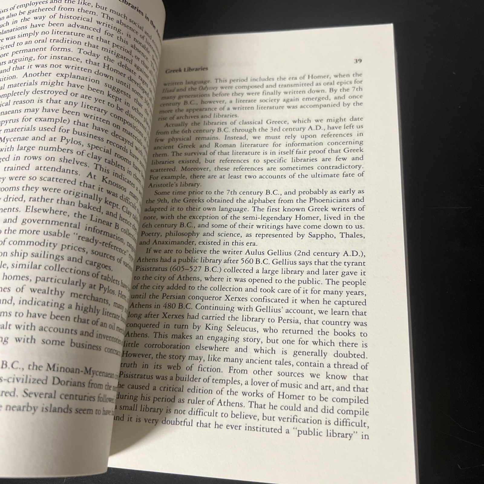 History of Libraries of the Western World, 4th ed. Paperback, Ex-library