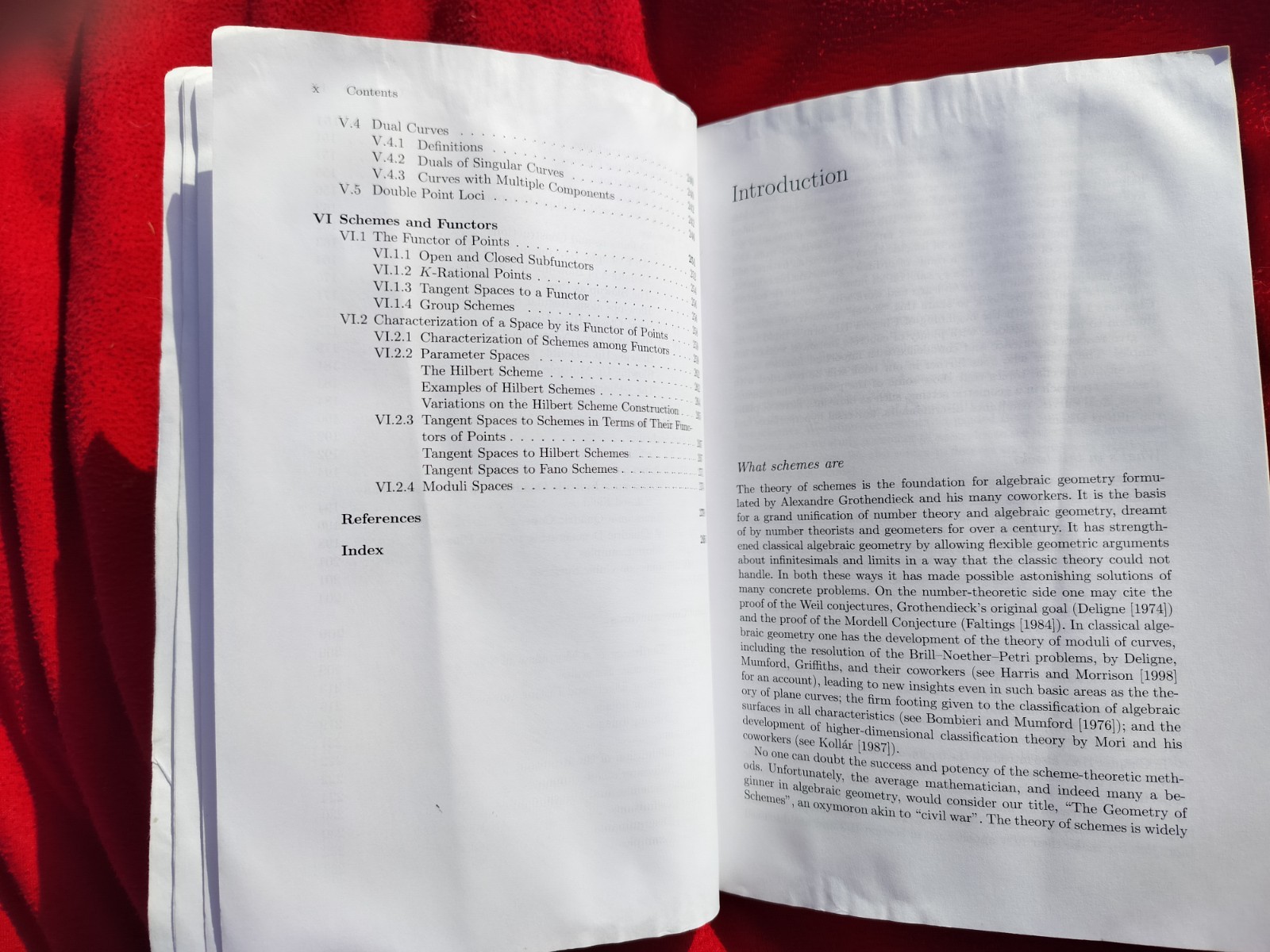 Eisenbud and Harris – The Geometry of Schemes