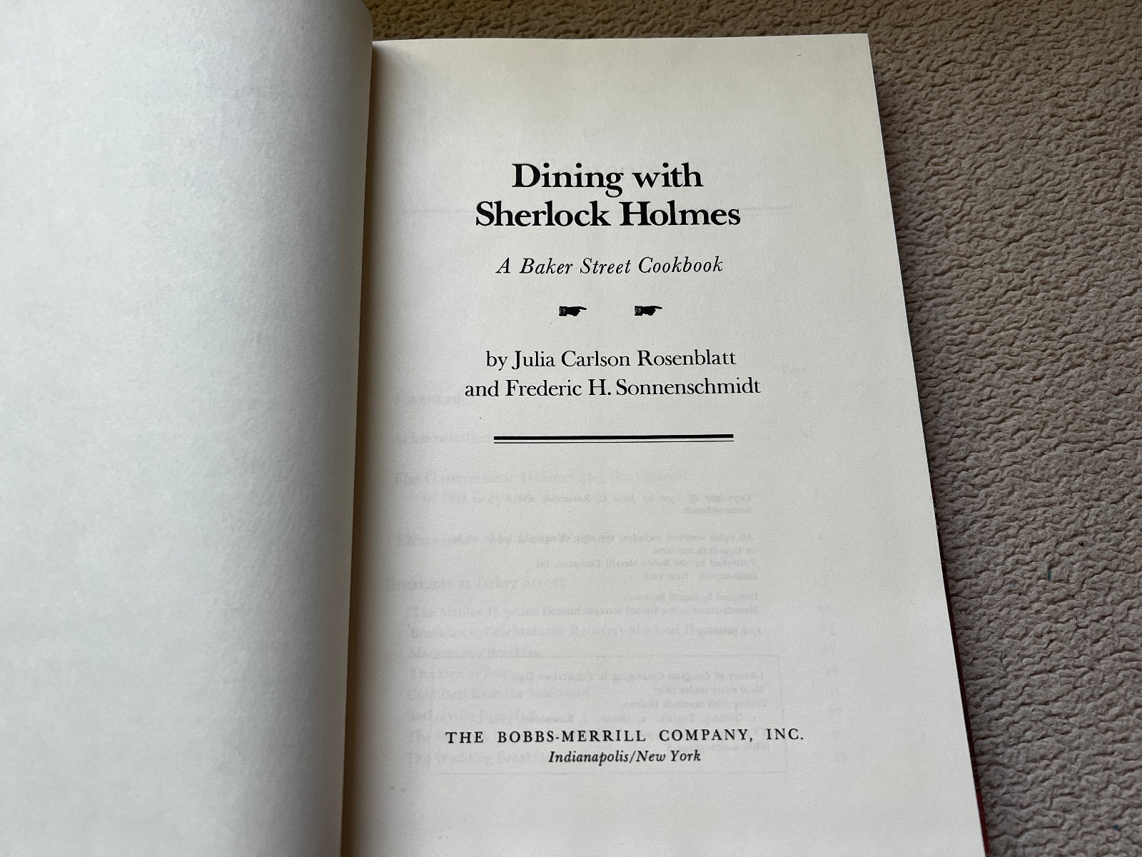Dining with Sherlock Holmes A Baker Street Cookbook 1976 1st Printing HBDJ (C5)