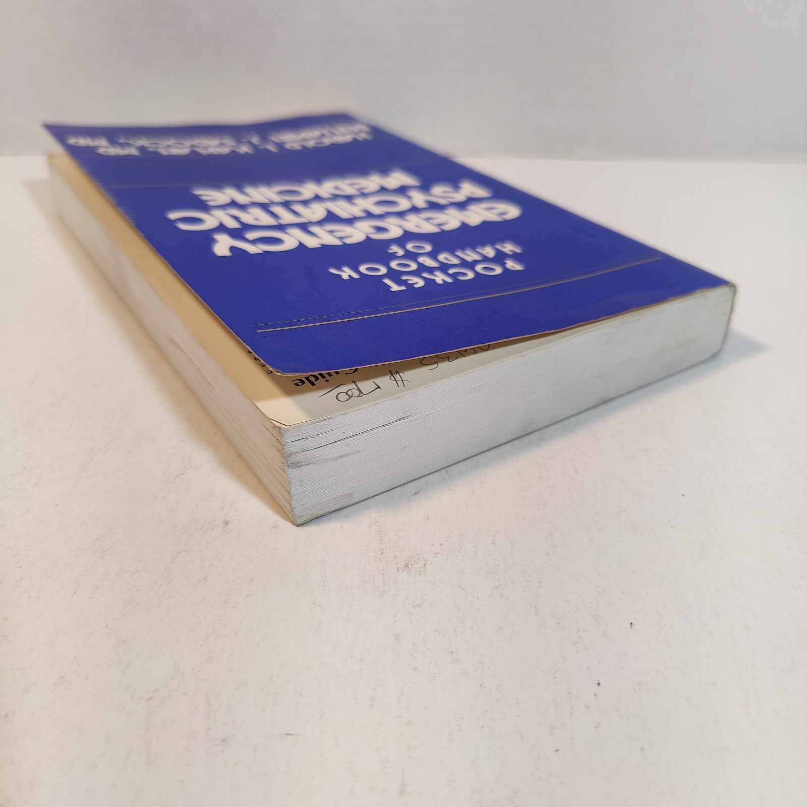 Pocket Handbook of Emergency Psychiatric Medicine Paperback