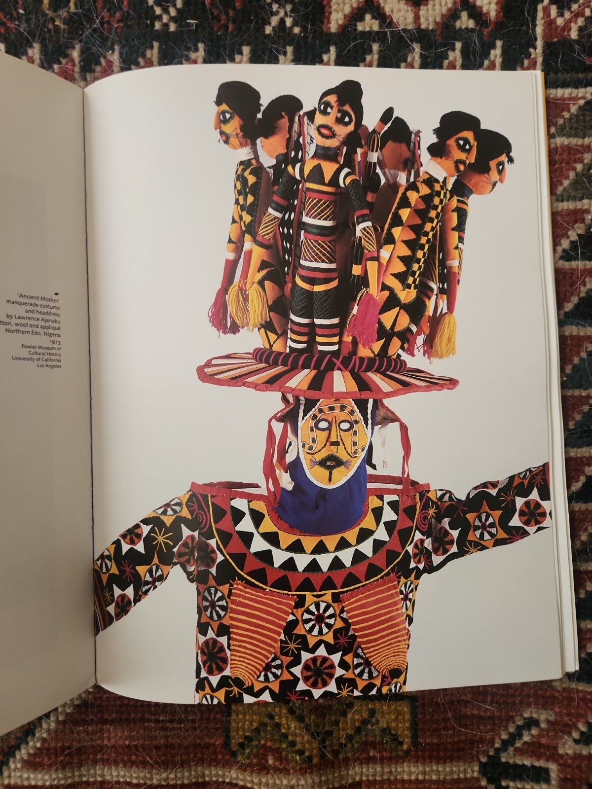 THE ART OF AFRICAN TEXTILES By John Picton