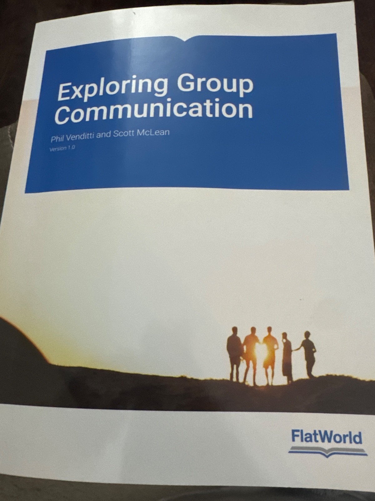 Exploring group communication, version 1.0