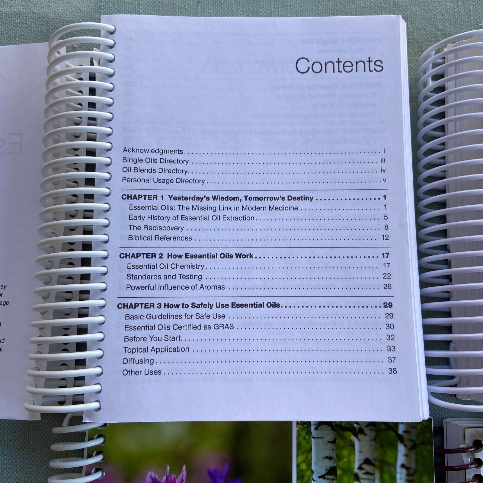 Essential Oils Book Lot Life Science Pocket Reference User Guide Modern Emotions