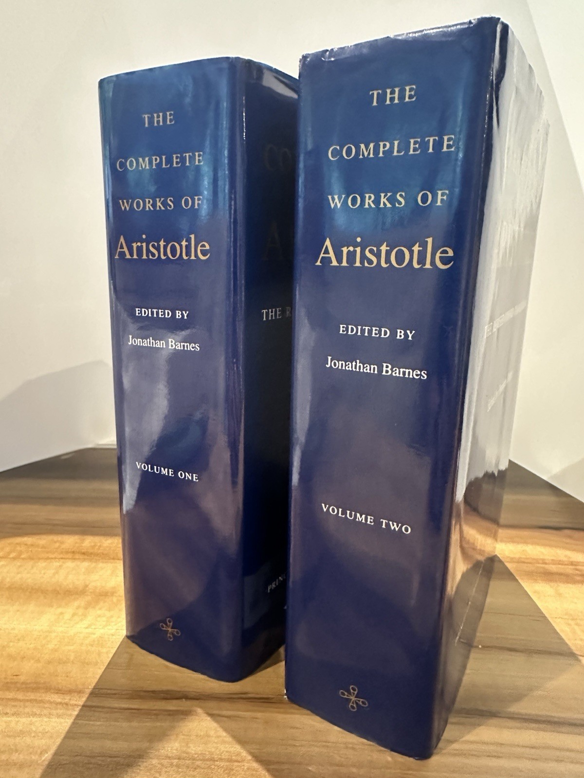 The Complete Works of ARISTOTLE Vols 1 & 2 Revised Oxford Translation Hardcover